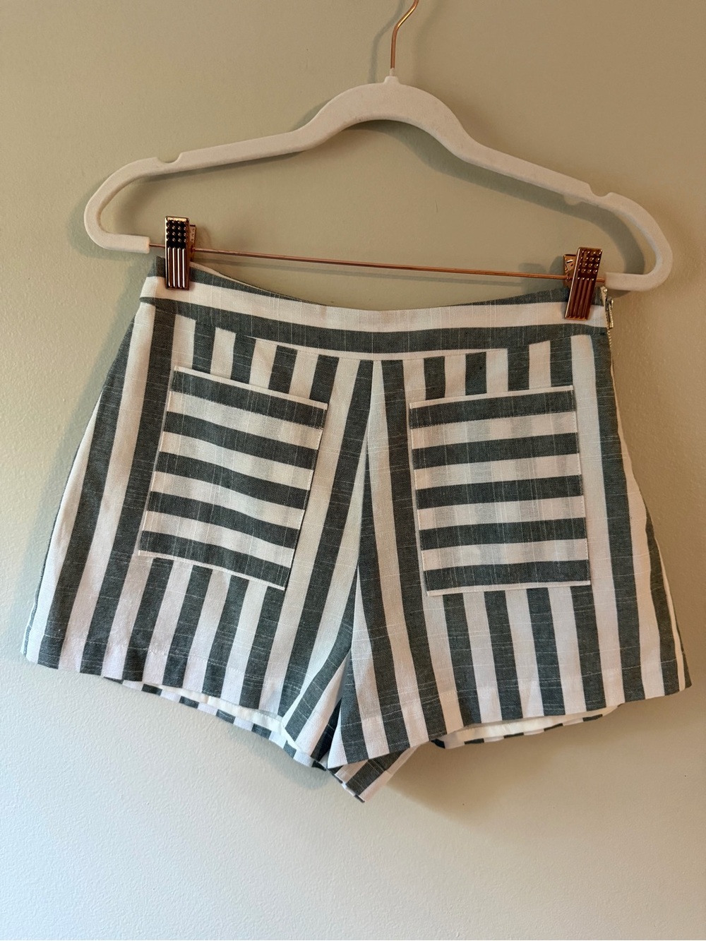 English Factory- Striped Linen Blend Women’s Shorts - White & Dark Gray